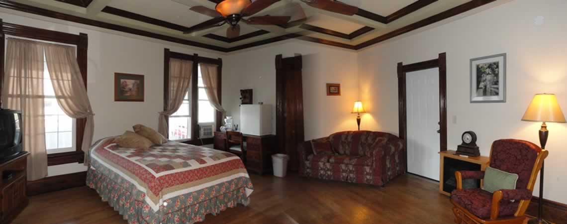 Mabel House Hotel - Mabel, Minnesota - Home of the Hesper-Mabel Steam Engine Days